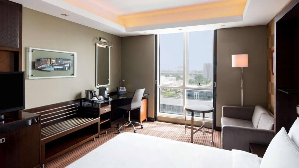 Dubai Media City Apartment | Executive Room Near Dubai Media City Park