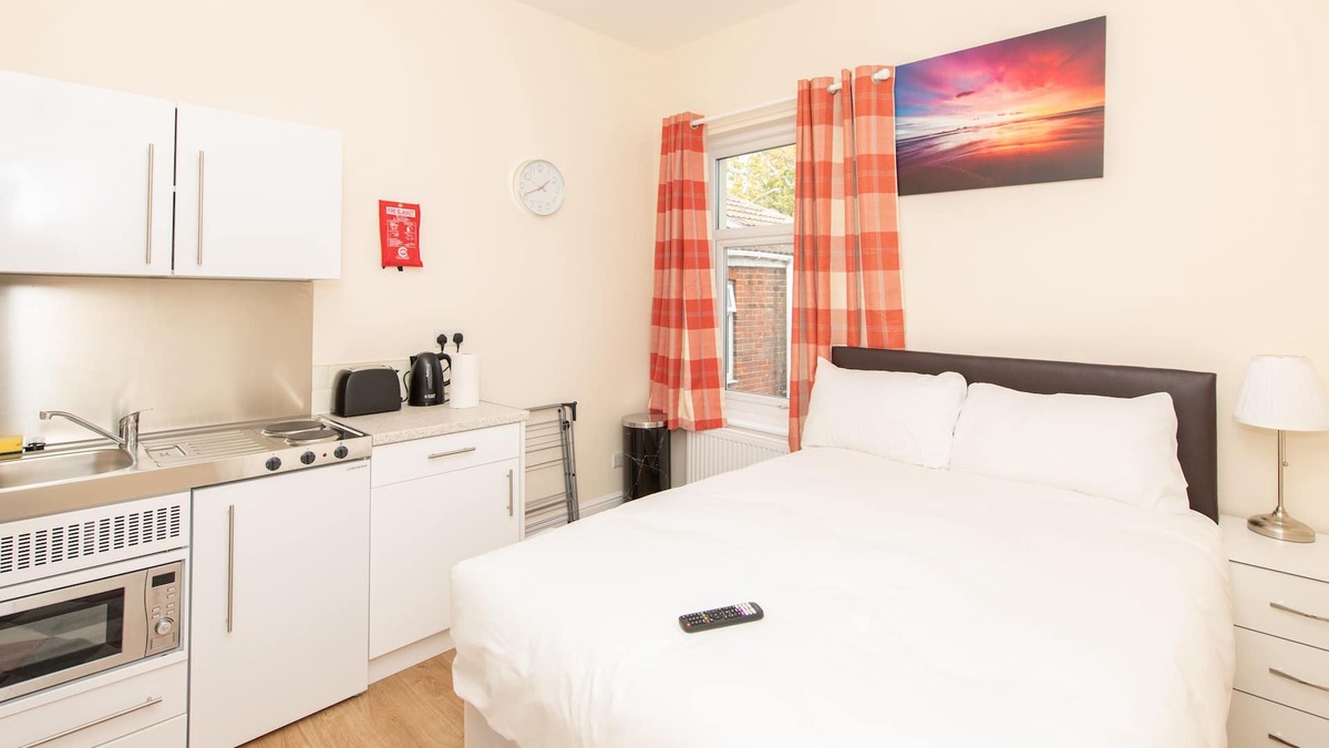 Southampton Apartment | Executive-Studio for Contractors, Nurses & Couples