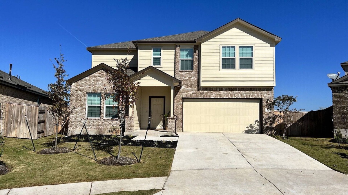 Bastrop House | Executive-style Home in Master Planned Community