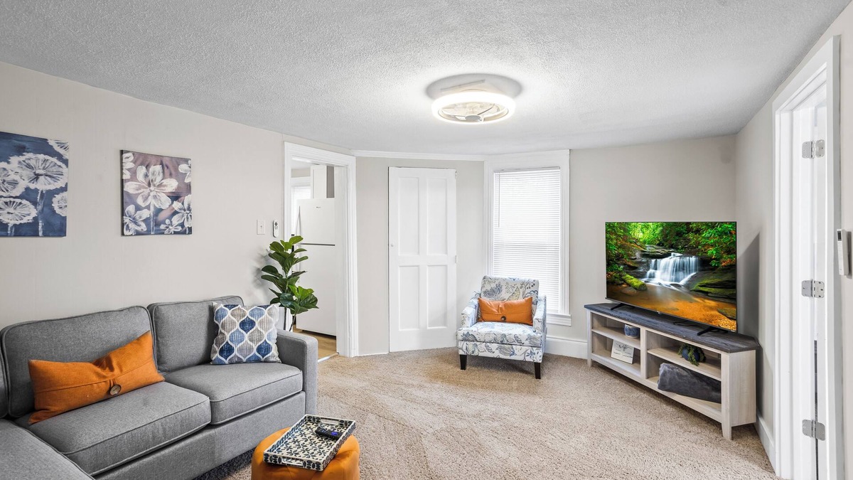 Hummelstown Apartment | Executive Suite near Hershey