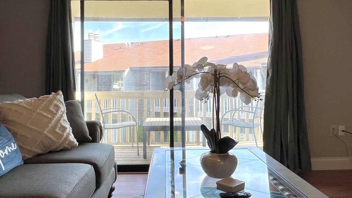 Vandalia Condo | Executive Suites - 2 bed/2 bath - A part of the Uptown Collective