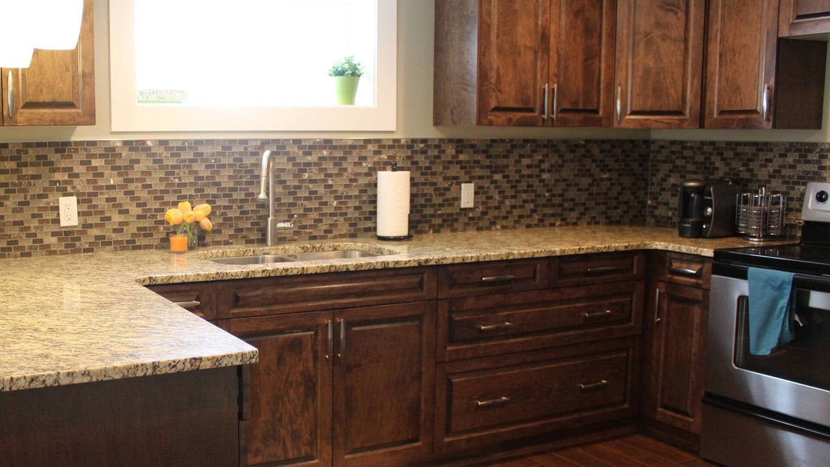 Hawkwood House | Executive Walkout Suite In The NW