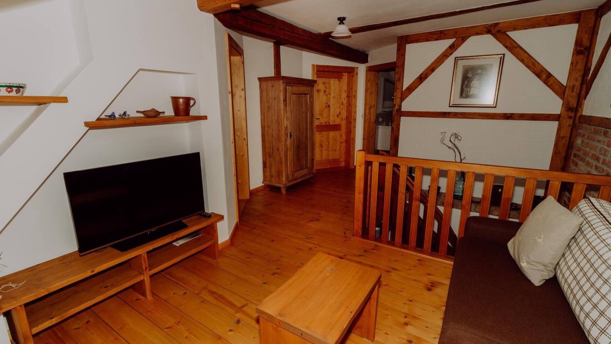 Neuschoenau Apartment | Exklusiv renoviertes Bauernhaus für 2 Personen mit Sauna, Galerie und herrlicher Aussicht