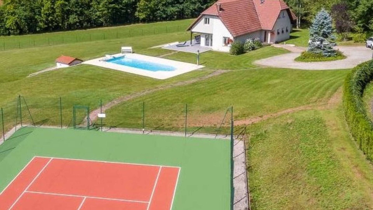 Le Saulcy Villa | Exklusive villa with tennis court, pool and golf