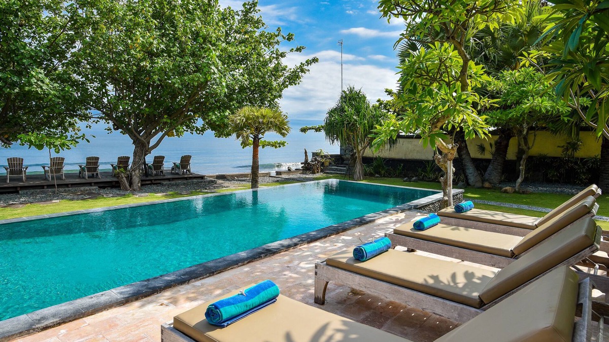 Pemuteran Villa | Exotic Beachfront Villa in the Serene North