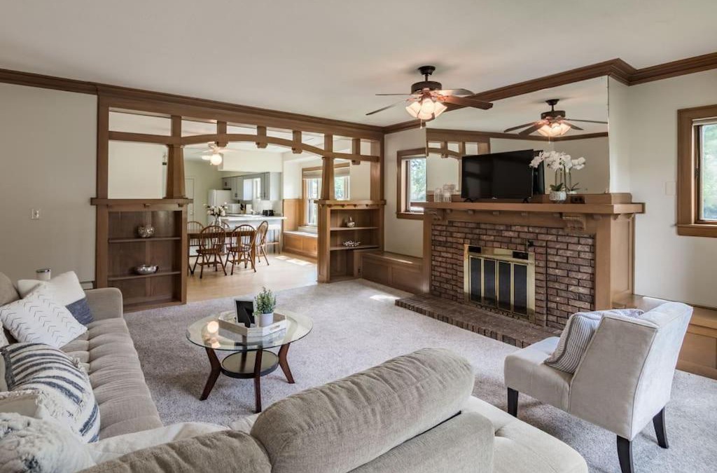 Des Moines Apartment | Expansive 3Bed 2Bath Apt in Heart of Des Moines