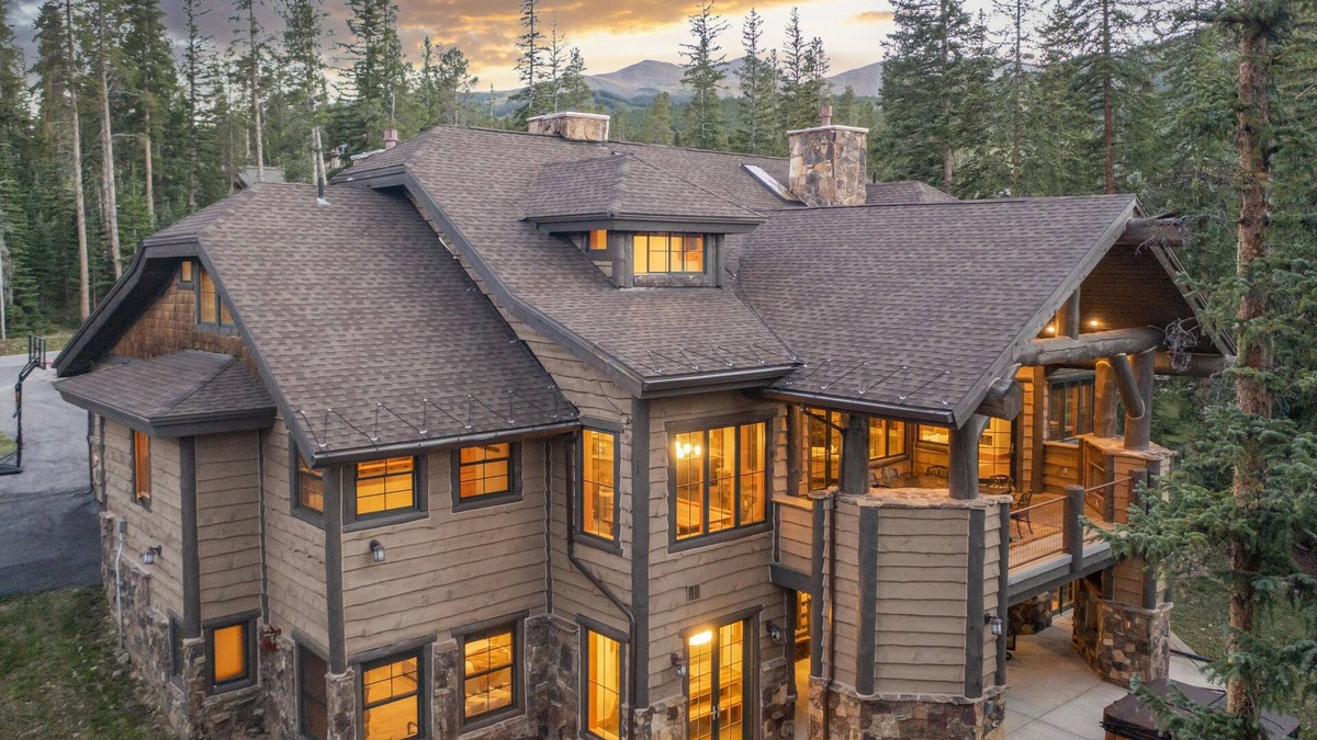 Peak 8 House | Expansive elegance at base of Peak 8, 6 en-suites, 9 fireplaces, game tables, hot tub!