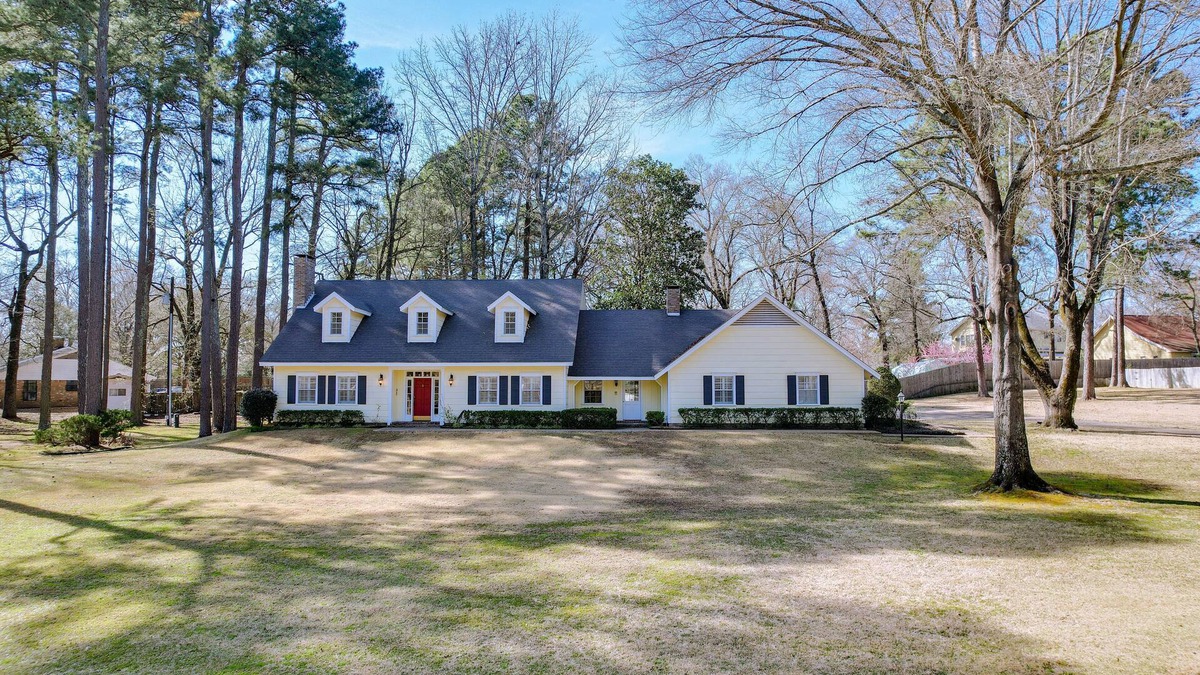 Texarkana House | Expansive Texarkana Home w/Yard: Near Golf!