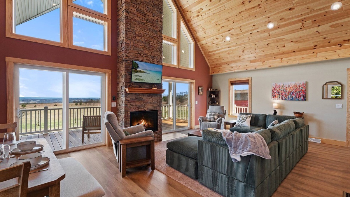 Trumansburg House | Expansive Vistas Await!
