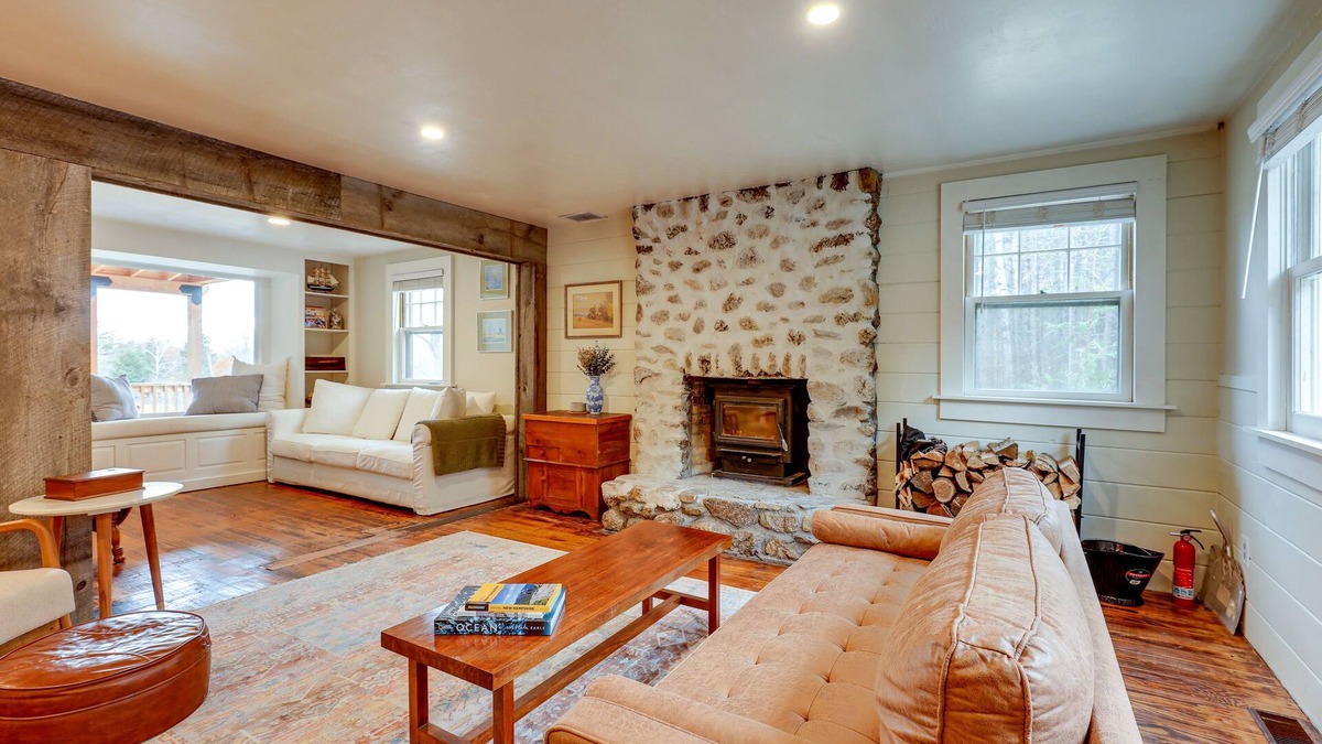 Elkins House | Expansive Wilmot Escape w/Deck Near Skiing!