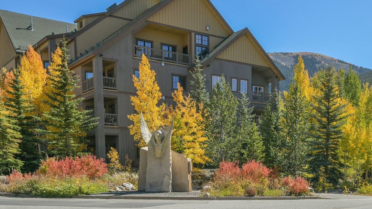 Mountain House House | Expedition Station 8607 by SummitCove Vacation Lodging