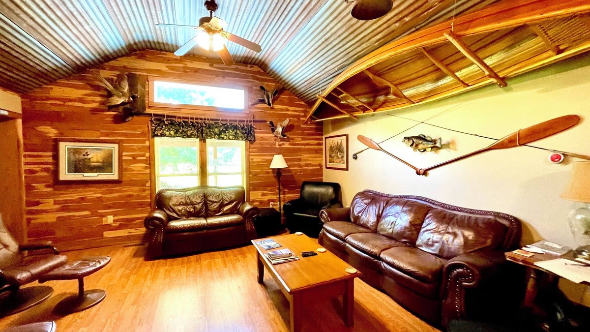 Norfork House | Expedition Suite, Gatherings, River view, Wade-in access