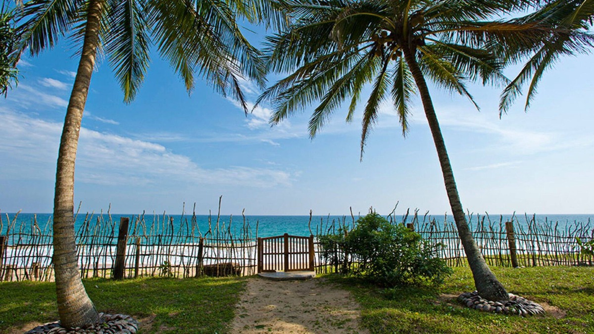 Kahandamodara Villa | Experience a Luxury Holiday in Sri Lanka while staying in this Beautiful Villa, Ocean’s Edge Villa