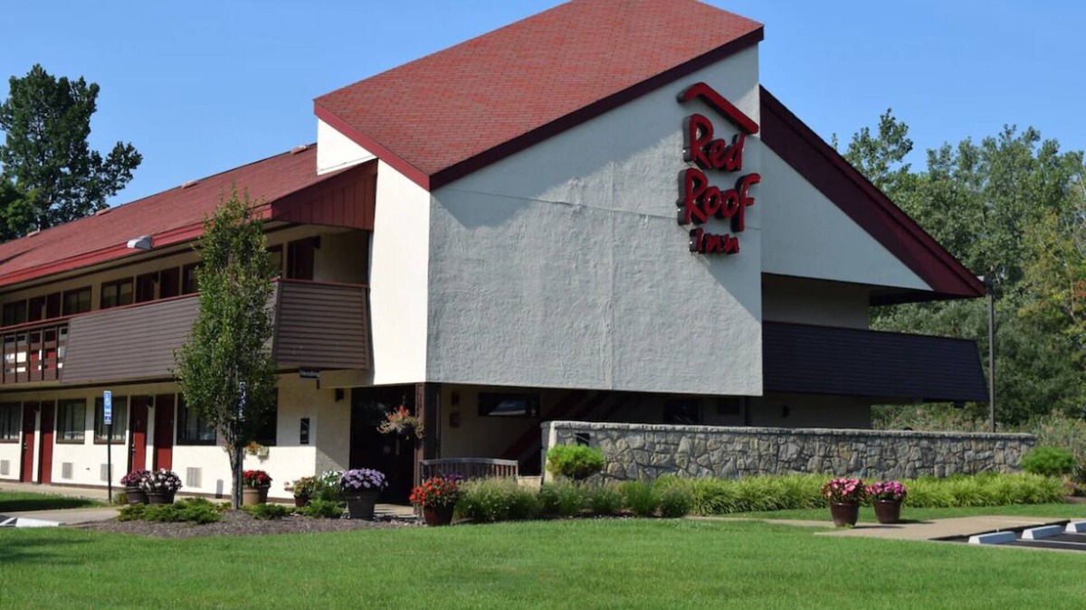 Bowmansville House | Experience a Weekend of Fun! Pet-friendly, FREE Parking, Near Glen Falls!