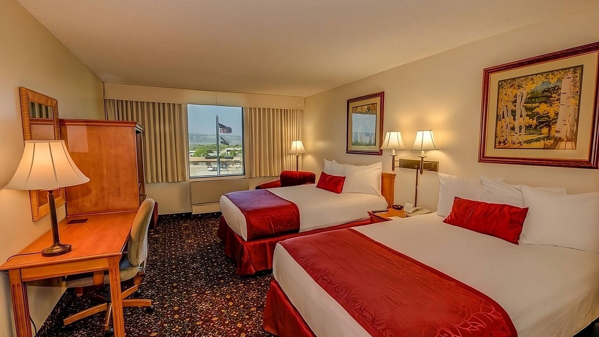 Grand Junction Hotel | Experience Colorado Like Never Before! 2 Contemporary Units! Indoor Pool, Bar!