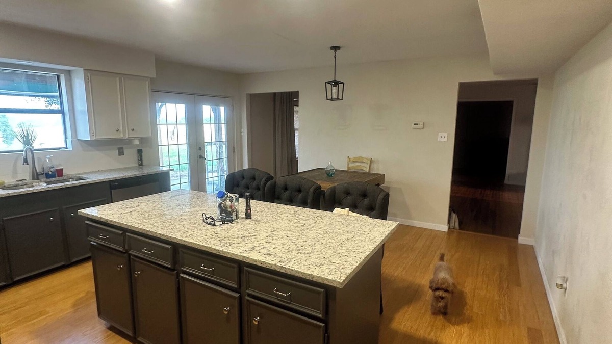 Sandia House | Experience country life on 300 acre cattle ranch! Family sized 6 bedroom home!