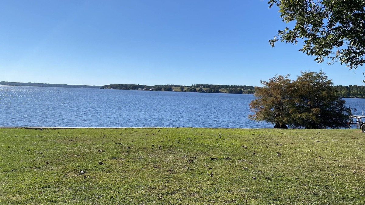 Farmerville House | Experience Farmerville charm near Lake D'Arbonne