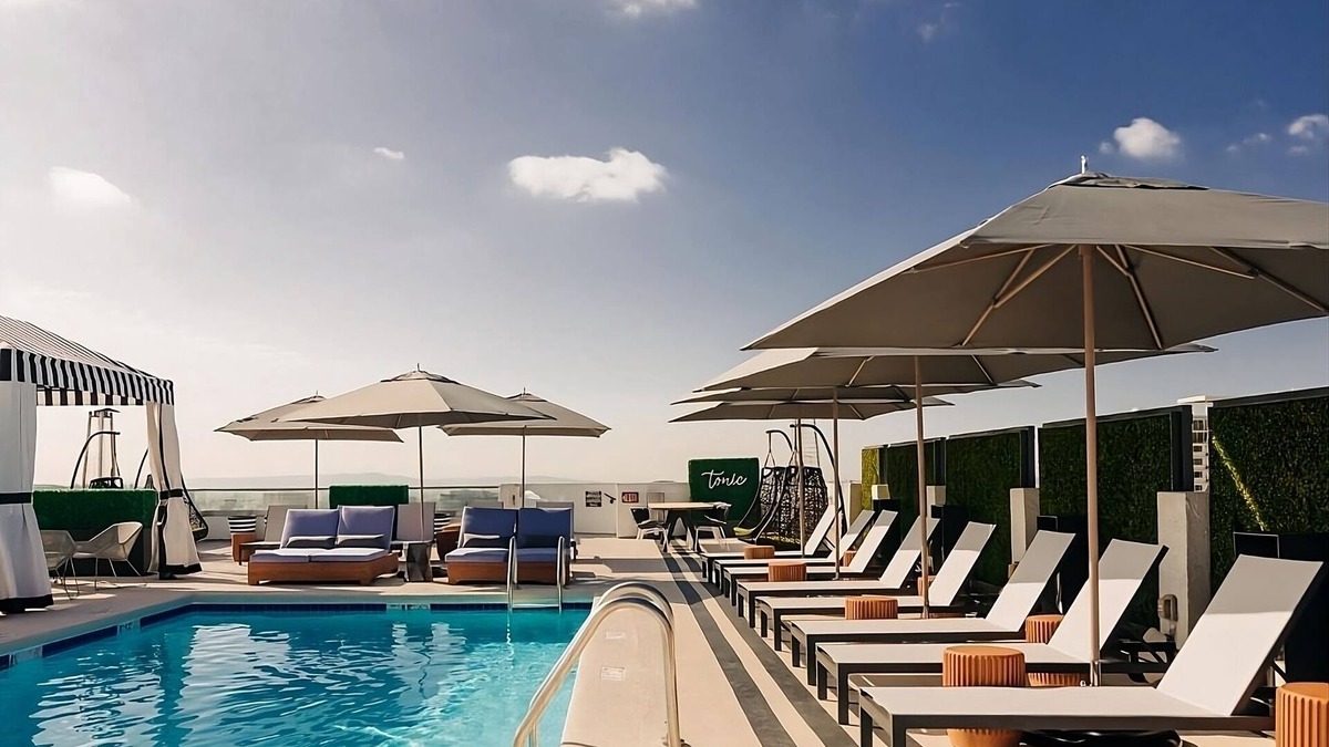Norma Triangle Apartment | Experience First-Class Retreat! 2 Units w/Balcony! Pet- Friendly