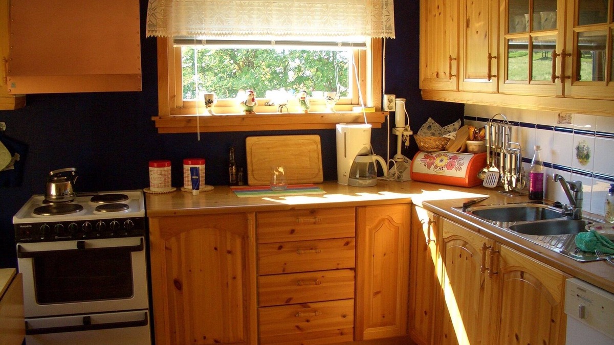 Bjugn House | Experience fresh sea air outs. with fishing opportunities and outs. activities!