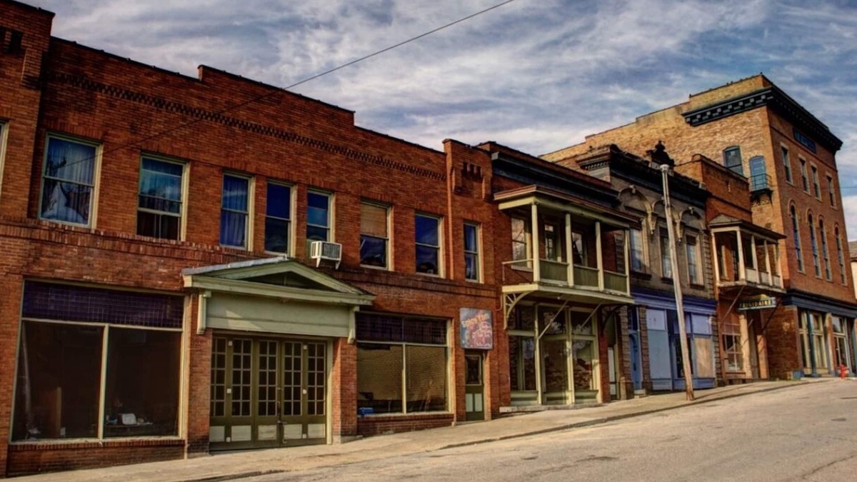 Shawnee Condo | Experience history in a restored mining town