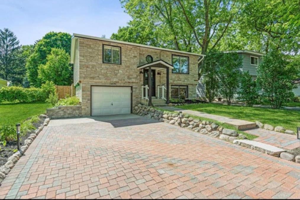 Lake Geneva Villa | Experience Lake Geneva in a gorgeous modern home