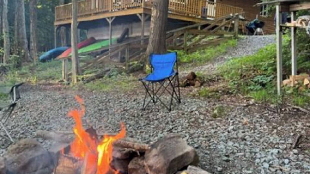 Poyntelle Ski Chalet | Experience Lakefront bliss! 3 bedroom chalet near Elk Mountain Ski Area.