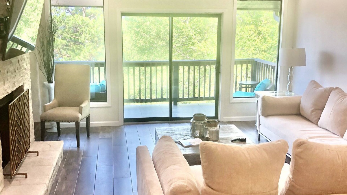 Rockwell Condo | Experience Lakeview Luxury: Newly Updated Condo with Private Boat Dock