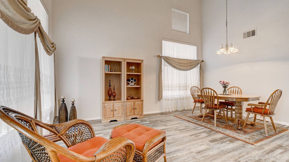 Elkhorn House | Experience Las Vegas!