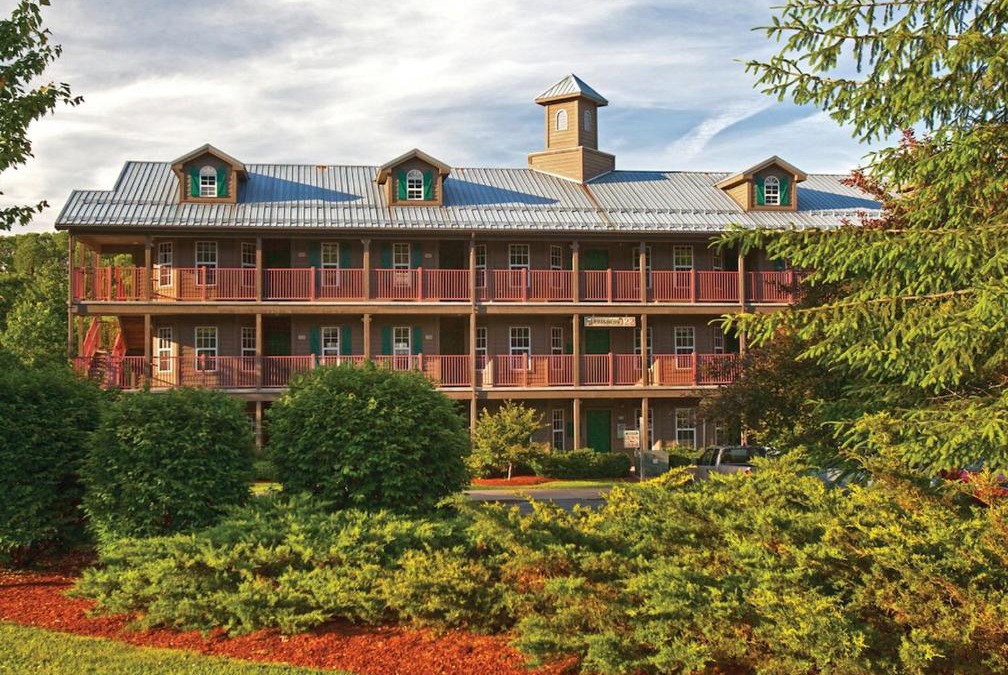 South Lee Apartment | Experience Leisure - Resort Condos in the Berkshire Hills