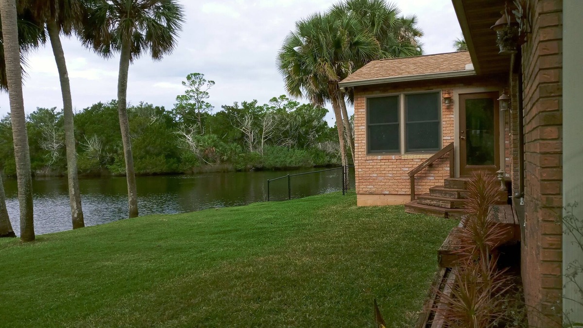 Ormond Beach House | Experience Ormond Beach living near Daytona Speedway