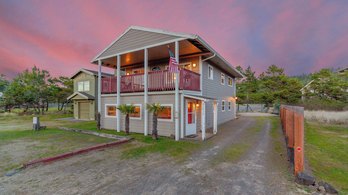 Pacific City House | Experience Pacific City charm near the beach