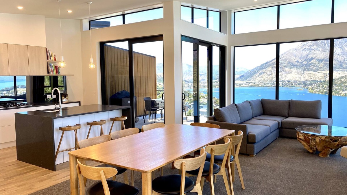 Queenstown House | Experience Queenstown from The Summit