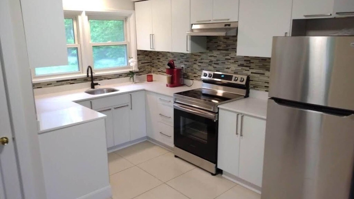 London House | "Experience Short-Term Rental Luxury in Our Beautiful and safe Units"