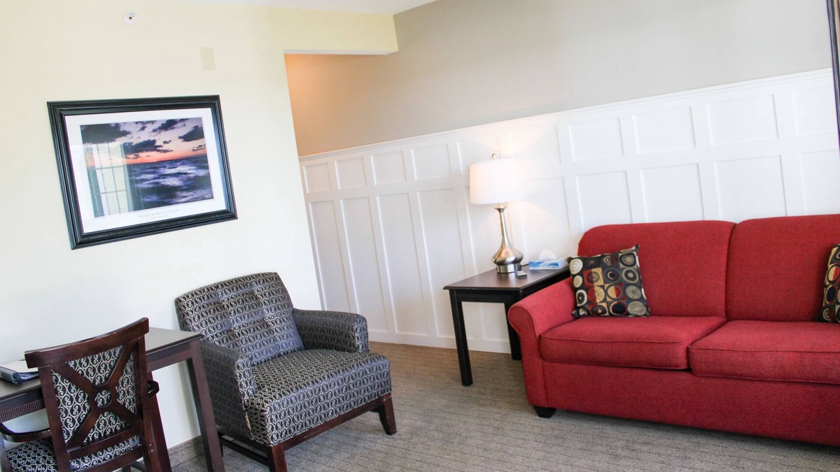 Kelleys Island House | Experience the cozy Vineyard Suite just steps away from the beach 122