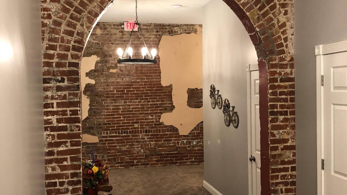 Iola Apartment | Experience the Lofts-Colborn suite in beautiful southeast kansas town of Iola,