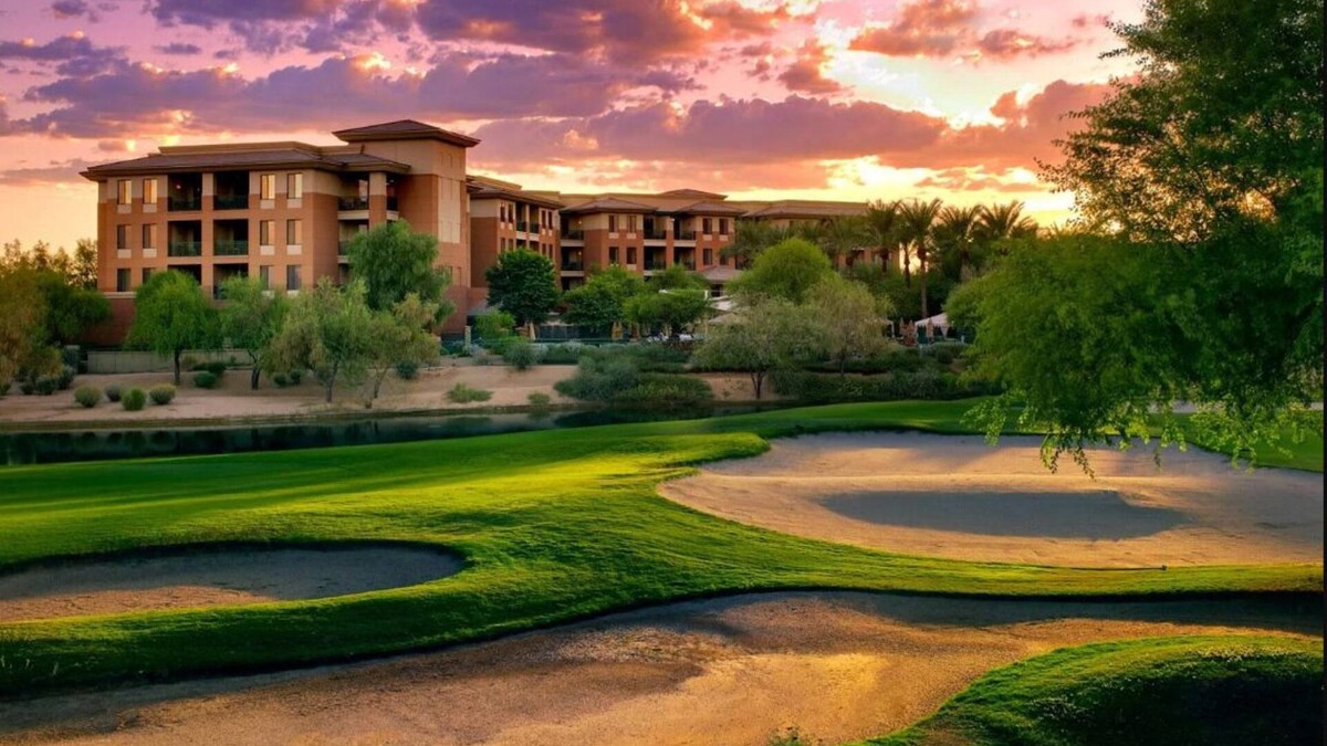 Kierland Resort | Experience the MAGICAL Kierland area in Scottsdale with a full two bedroom unit.