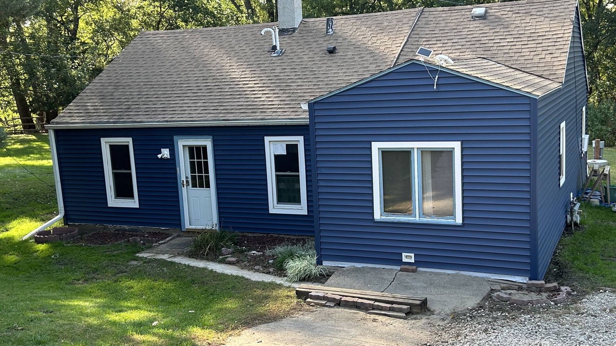 Woodbury County House | Experience this Tranquility! Close to all local favorites!