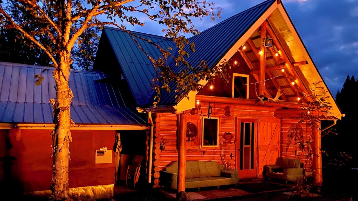Cochrane Cottage | Experience True Solitude in this Gorgeous Wilderness Log Cabin