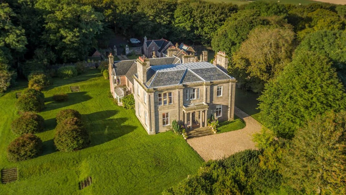 Hunspow House | Experience world-class service at Olrig House Estate in the North of Scotland