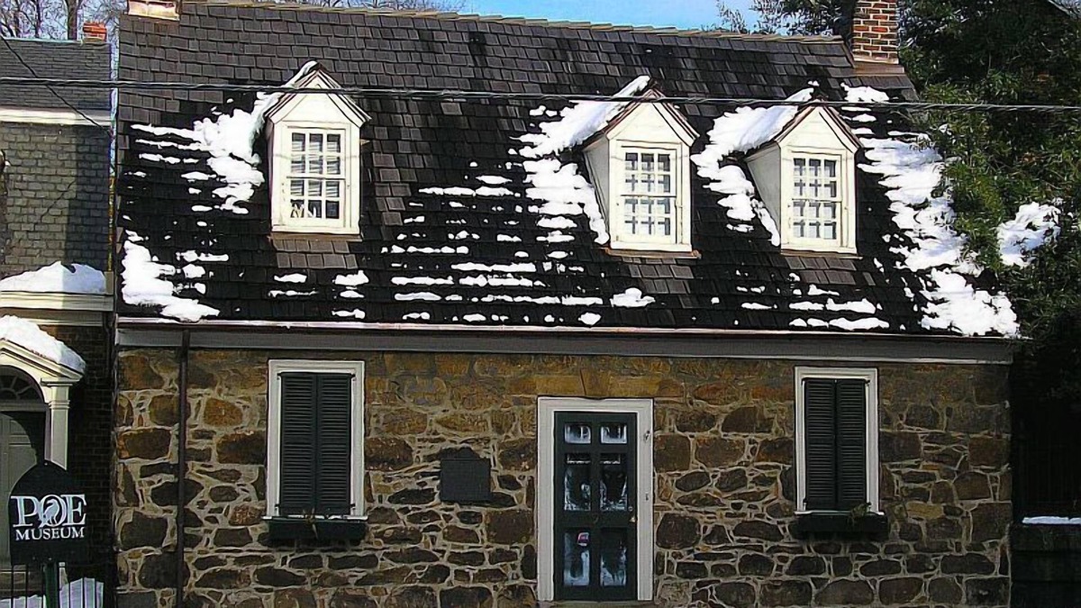 Linthicum Heights Resort | Explore Baltimore, Central Location Pets Are Allowed, Kitchen!