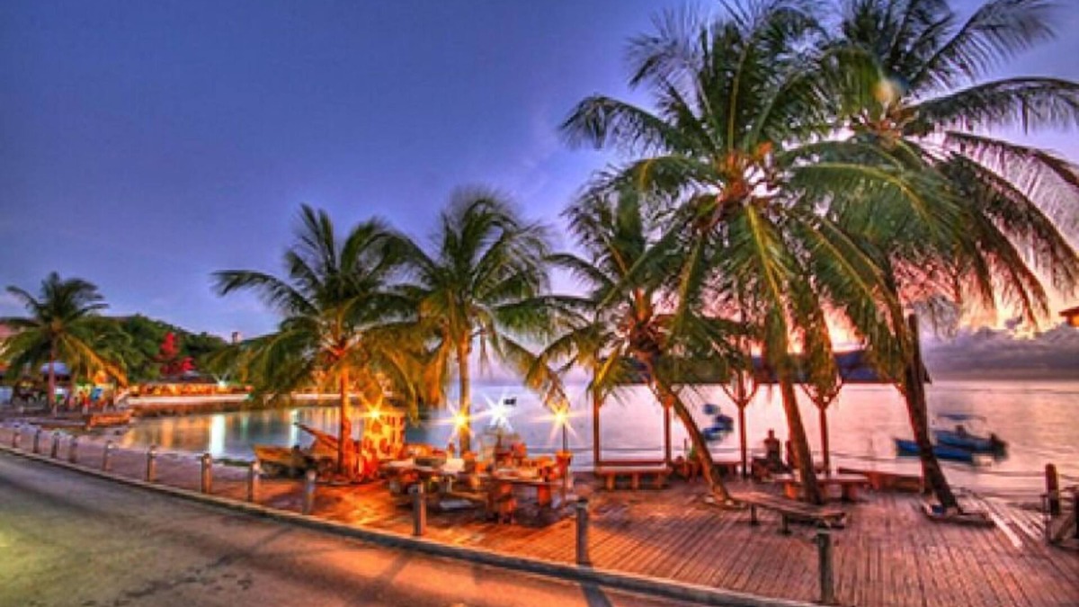 Worthing Hotel | Explore Barbados | 1BR w/Kitchenette & Balcony! Hotel w/Pool & Free Parking