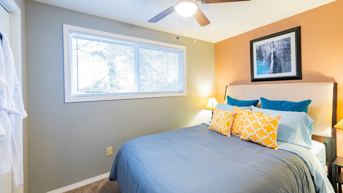 Marietta-Alderwood House | Explore Bellingham, minutes Airport WWU & Downtown