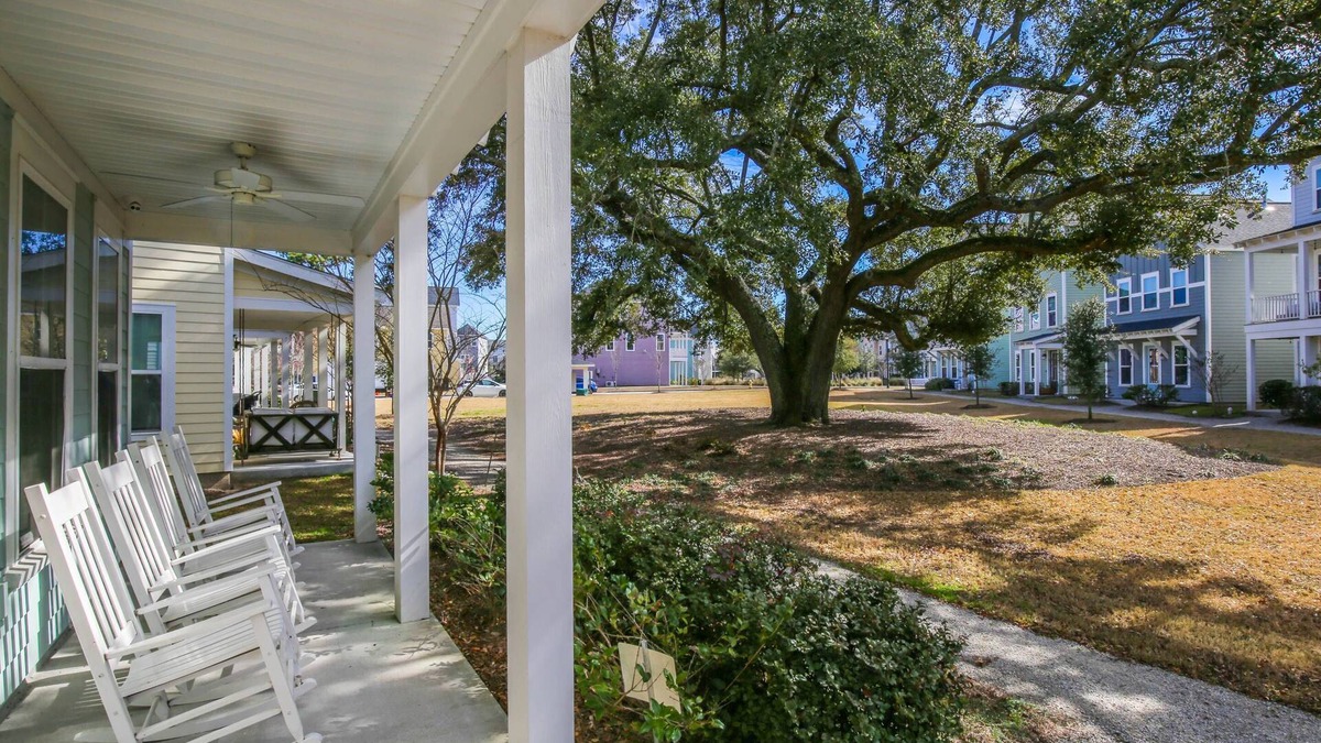 North Charleston House | Explore Charleston & Its Beaches From This Dog Friendly, Two Story Home Within Park Circle