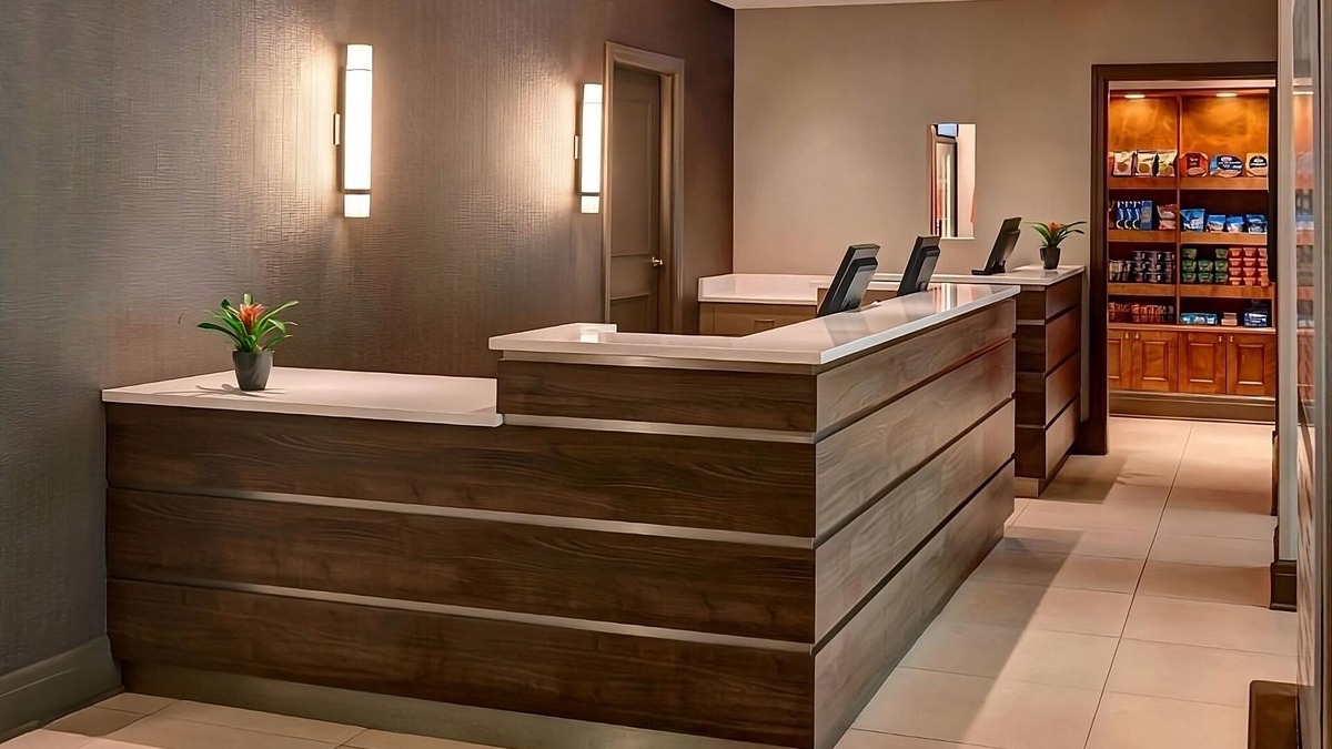 Streeterville Resort | Explore Chicago! Free Breakfast, Fully-equipped Kitchen, Pet-friendly Property!