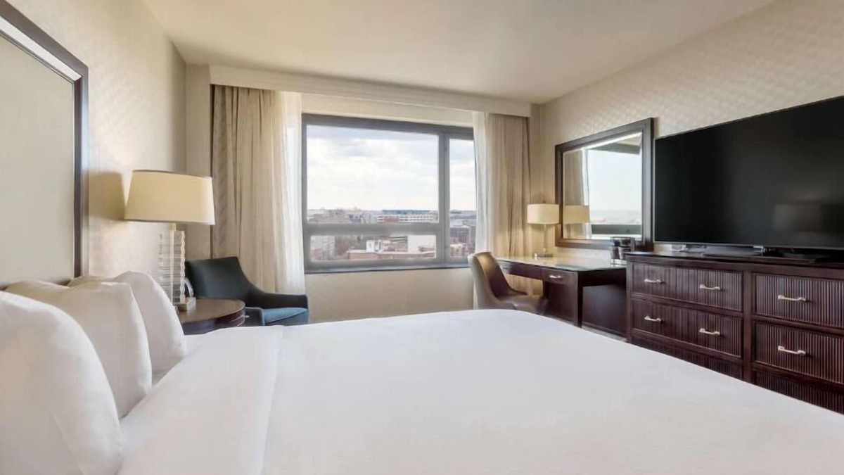 Dupont Circle Hotel | Explore DC from Your Doorstep! Outdoor Swimming Pool, Pets Allowed!