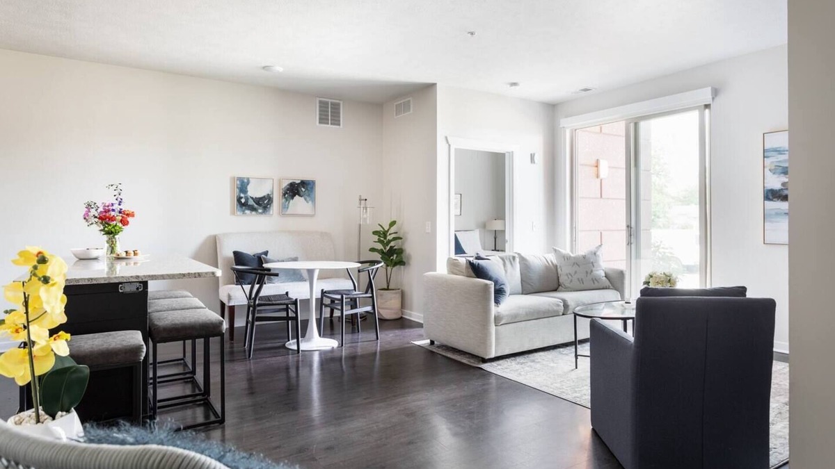 Traverse City Condo | Explore Food & Wine from TART Trail - Pet Friendly