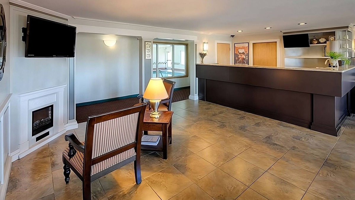 Sequim Resort | Explore National Parks with the Family! Free Breakfast, Indoor Swimming Pool