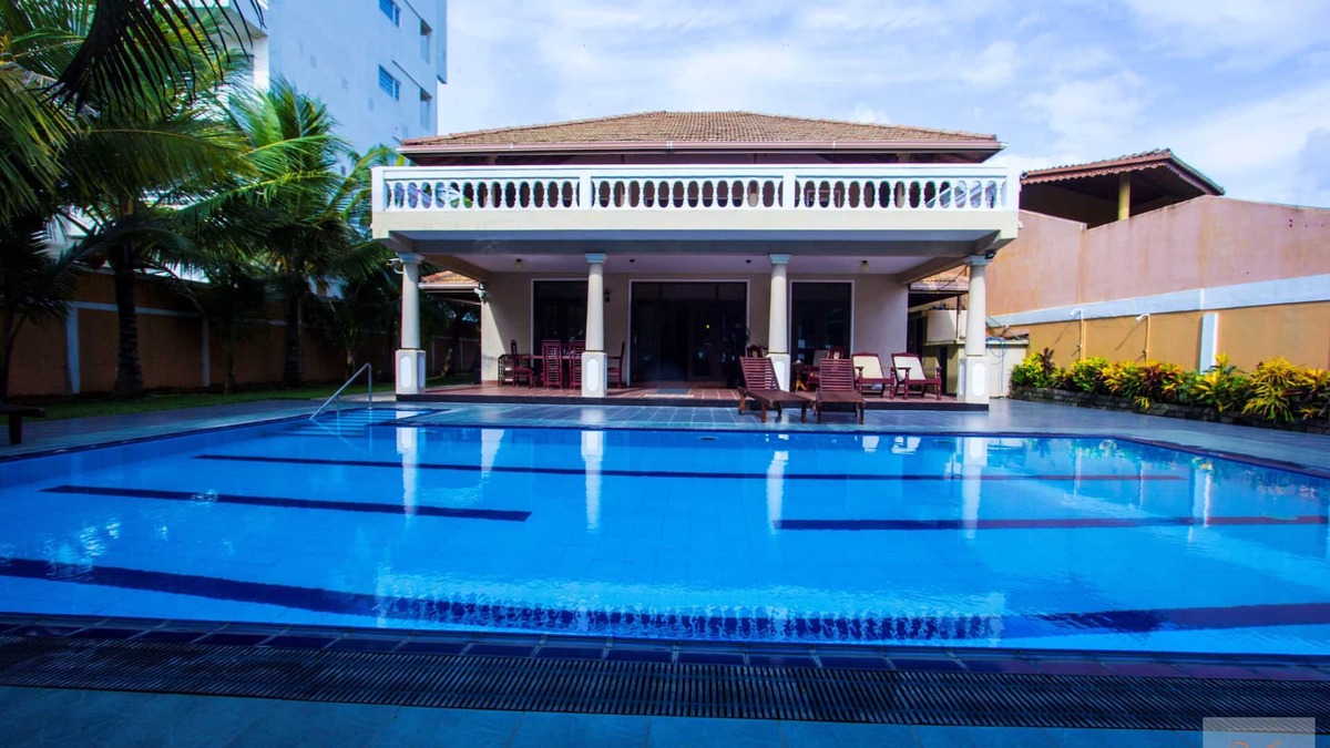 Kudapaduwa Villa | Explore The Modern Experience at Merryland Beach Villa