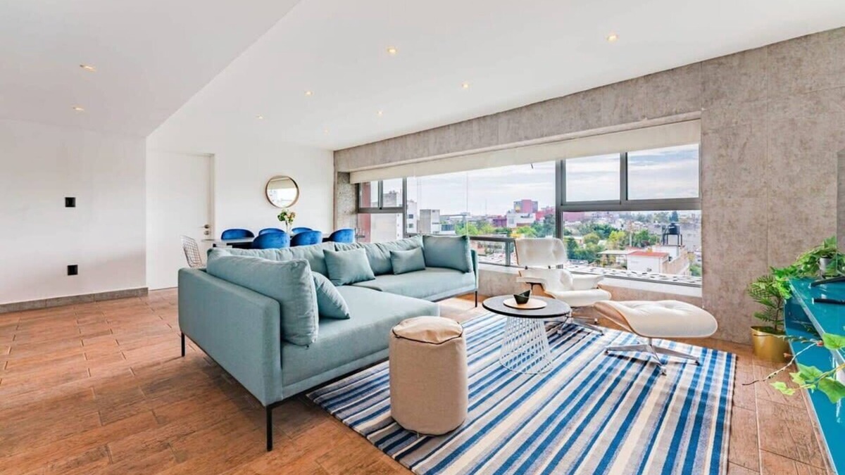Zona Rosa Condo | Explore Trendy Juarez Vibes, Shopping & Nightlife