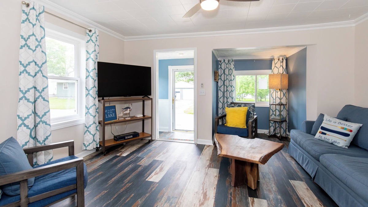 Huron House | Explorer's Cottage at Rye Beach